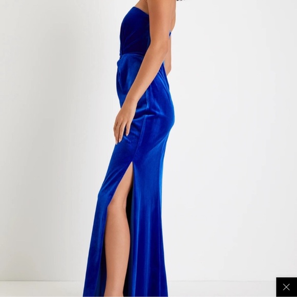 Blue Velvet Twist-Front Maxi Dress - Picture 4 of 5